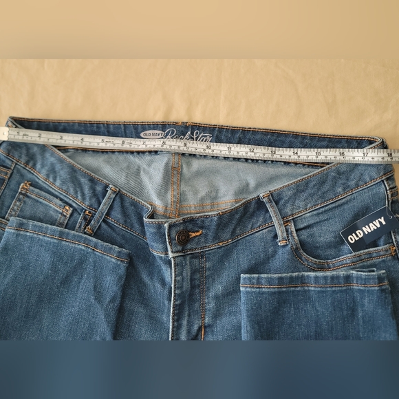Old Navy Women's Rockstar Jeans, Size 18  Blue, Denim NWT. - Picture 5 of 14
